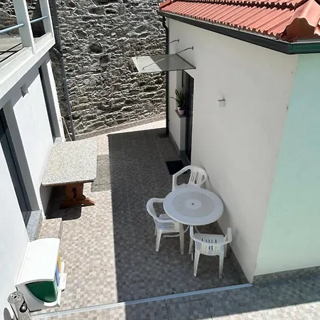 Vivenda Branca Martinho I *