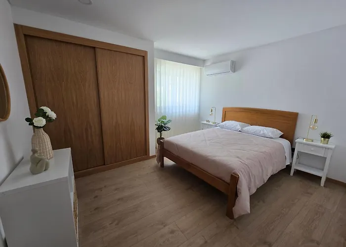 Vivenda Branca Martinho I 펜션 페소다레과