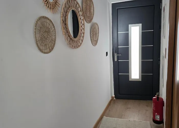 Vivenda Branca Martinho I Дом отдыха *