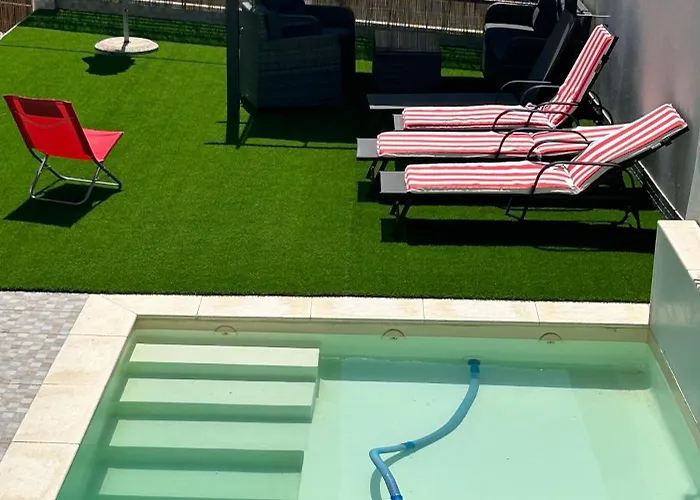 Vivenda Branca Martinho I Дом отдыха *