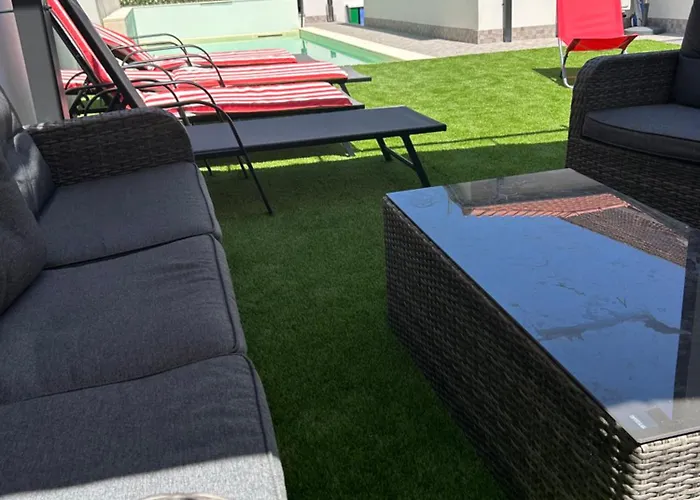 Vivenda Branca Martinho I *